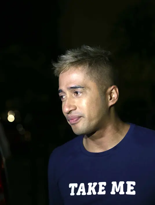 Pada Januari lalu, ayah dari Presenter kondang Irfan Hakim sempat menjalani perawatan intensif di rumah sakit akibat mengalami gangguan ginjal. Saat ini kondisinya semakin membaik dan bercita-cita umrah sekeluarga. (Nurwahyunan/Bintang.com)