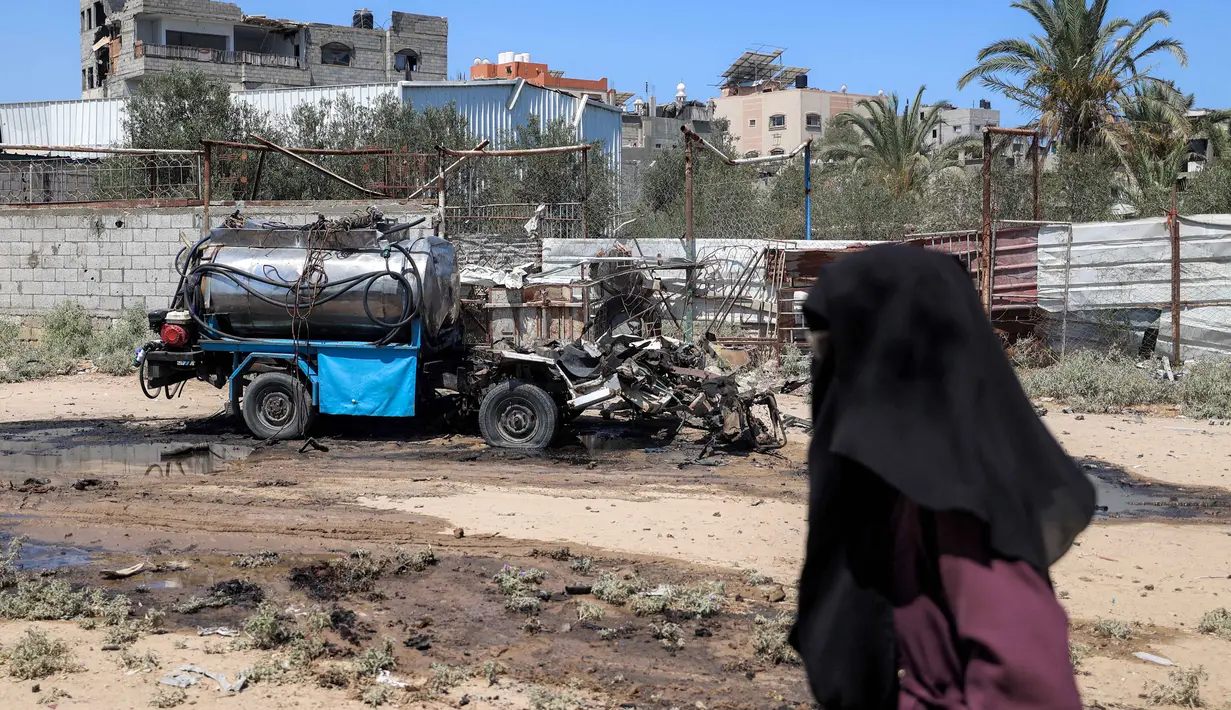 Diketahui, serangan Israel di titik distribusi air telah terjadi hampir 10 kali dalam beberapa bulan terakhir. (Eyad BABA/AFP)