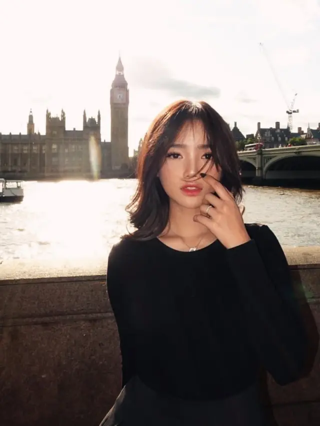 OOTD Fuji An saat Liburan ke London. [@fuji_an]