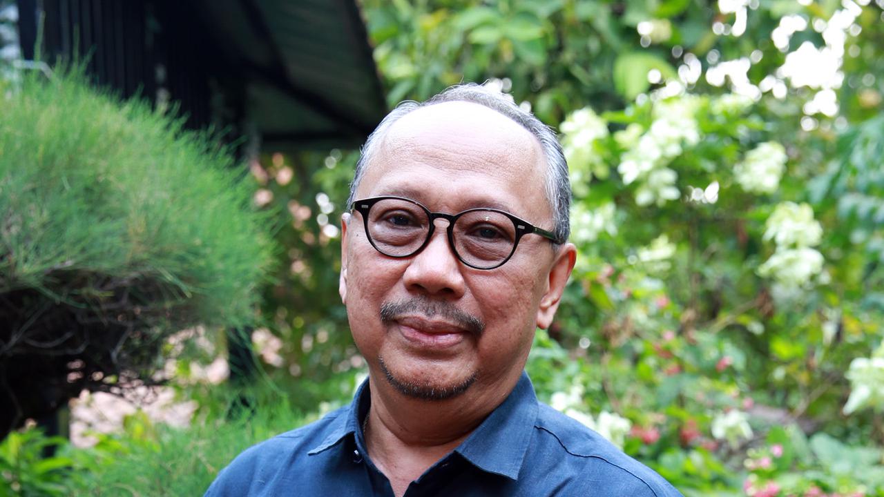 [Bintang] Ebiet G. Ade