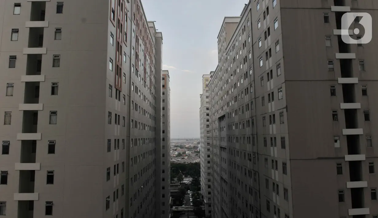 Deretan unit apartemen di Jakarta, Kamis (30/1/2020). Berdasarkan laporan riset Colliers International soal Pasar Properti Jakarta, tingkat serapan penjualan apartemen di Jakarta pada kuartal IV-2019 rata-rata mengalami penurunan sekitar 2 persen ke level 87,2 persen. (merdeka.com/Iqbal S Nugroho)