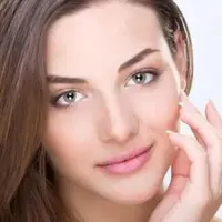 Tetap cantik meski tanpa makeup. (via: istimewa)