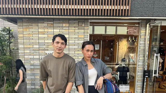 Potret Kebersamaan Abimana Aryasatya dan Inong Ayu (credit: instagram/abimana_arya)