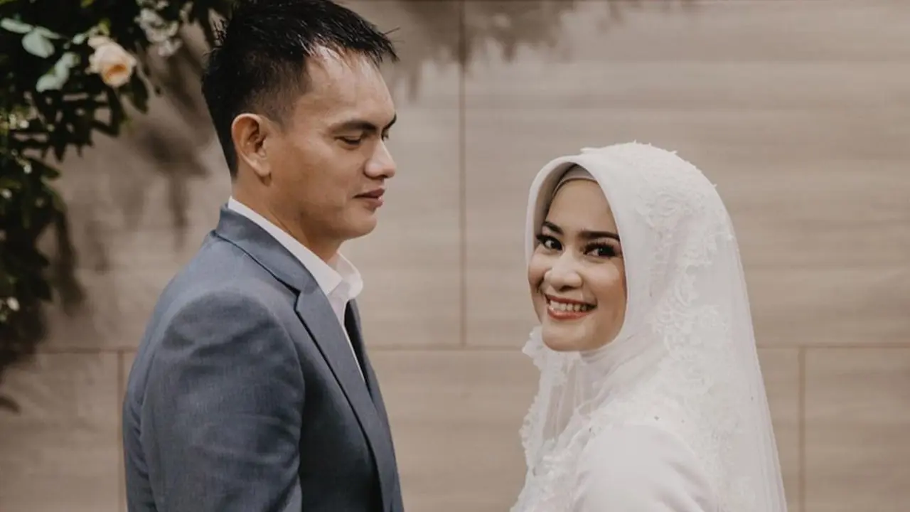 Ikke Nurjanah dan Karlie Fu. (Foto: Instagram @karliefu_)