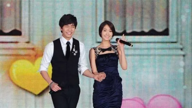 6 Cerita Pasangan Artis K-Pop Saat Temukan Cinta