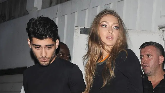 [Bintang] Zayn Malik - Gigi Hadid