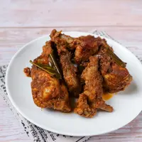Resep rendang ayam simpel./Copyright&nbsp;shutterstock.com/g/Rahmah+Hastuti