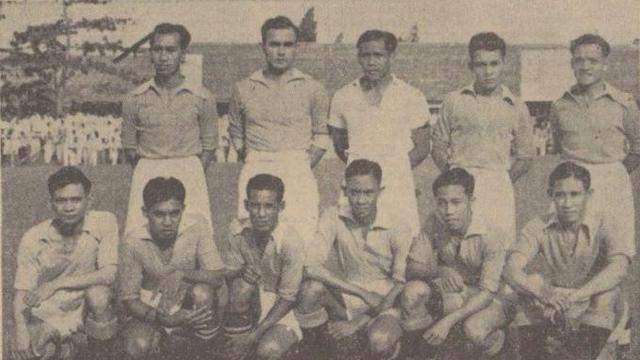 6 Potret Lawas Gaya Pemain Sepak Bola di Zaman Hindia Belanda, Keren Sejak Dulu