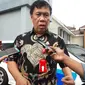 Asisten Pidana Khusus Kejati Sulsel, Fentje E Loway tegaskan pihaknya kejar tersangka baru dalam dugaan korupsi pengadaan 1 juta bibit kopi di Mamasa, Sulbar (Liputan6.com/ Eka Hakim)