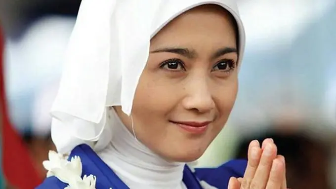 [Bintang] Desy Ratnasari