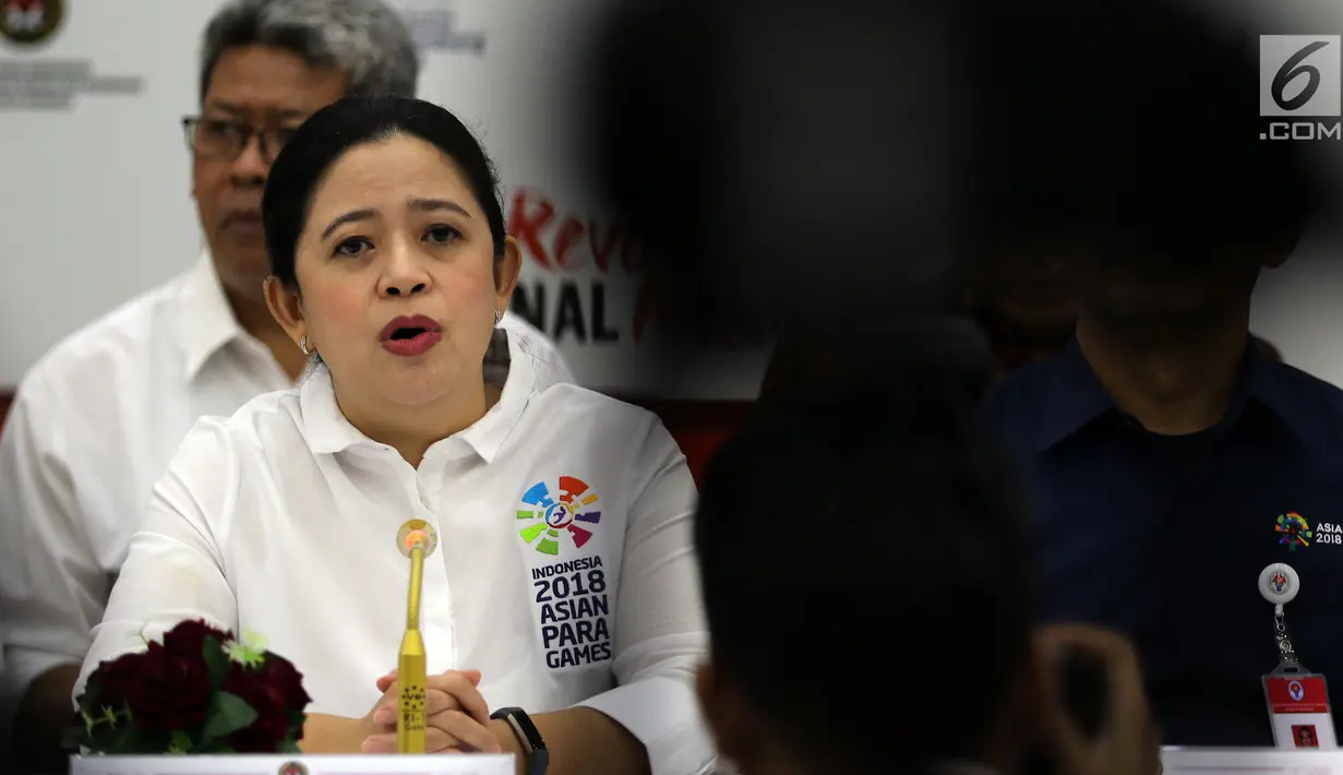 Menko PMK Puan Maharani memberi keterangan pasca penyelenggaraan Asian Games 2018 di kantor Kemenko PMK, Jakarta, Senin (3/9). Dalam Asian Games Indonesia meraih 31 medali emas 24 medali perak 43 medali perunggu. (Liputan6.com/Johan Tallo)