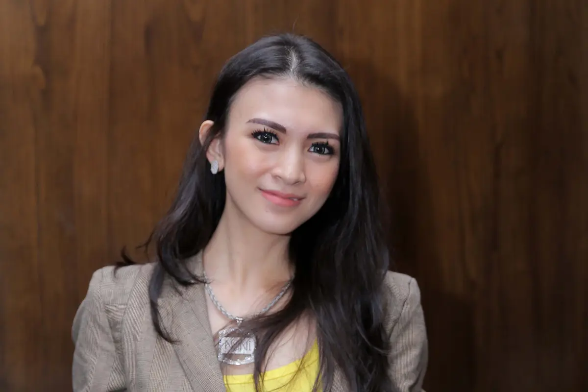 [Bintang] Donita
