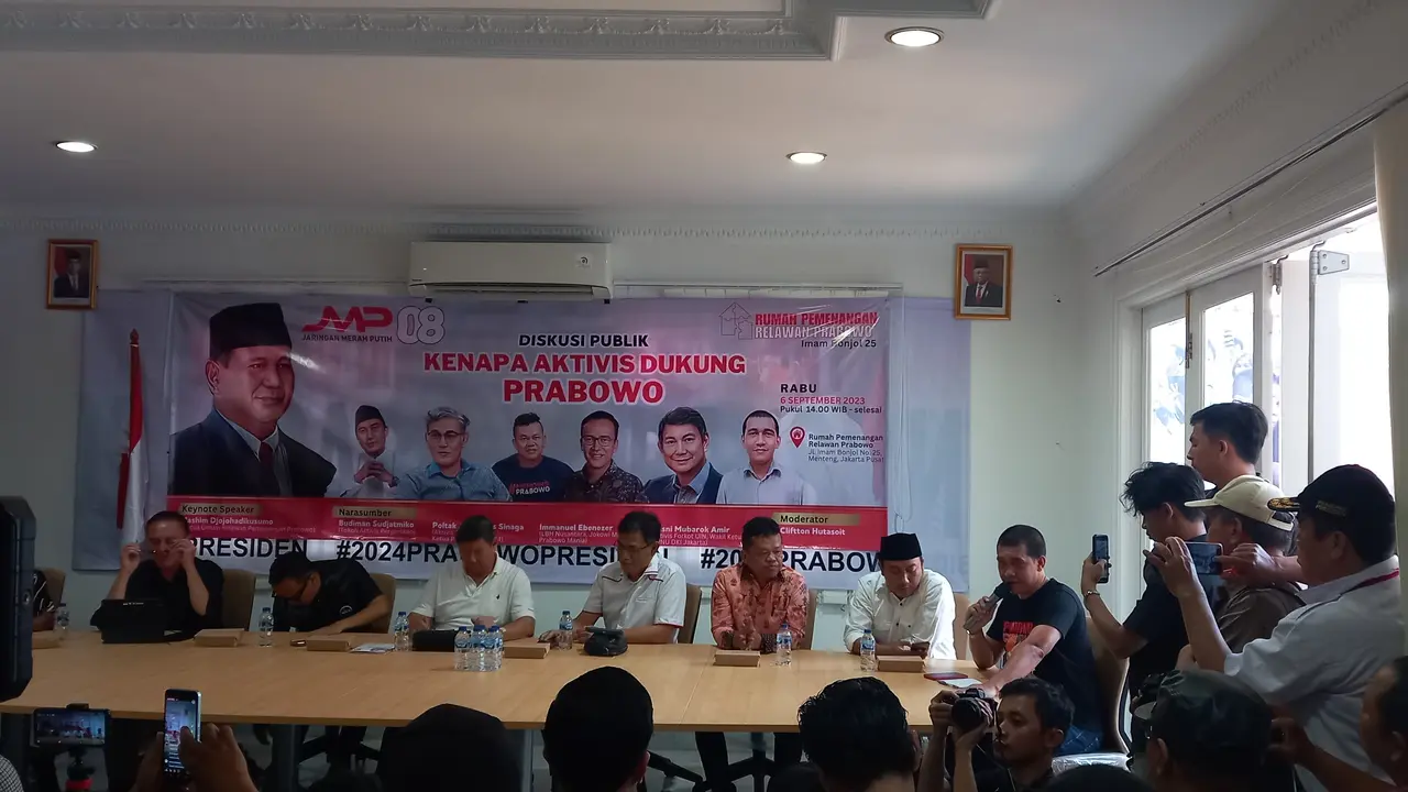 Wakil Ketua Dewan Pembina Partai Gerindra, Hashim Djojohadikusumo, dalam diskusi publik 'Kenapa Aktivis Dukung Prabowo' di Rumah Relawan Prabowo di Menteng, Jakarta Pusat, Rabu (6/8) (Istimewa)
