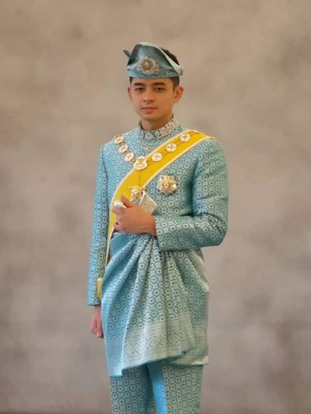 Mengenal Tengku Hassanal Putra Mahkota Sultan Pahang Yang Baru Dilantik Lifestyle Liputan6 Com