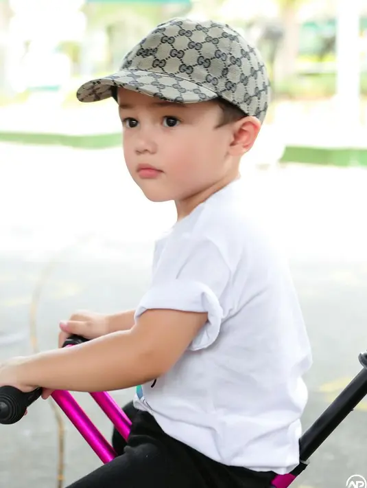 <p>Potret Sakalingga, anak Ussy - Andhika Pratama (foto: instagram ussypratama)</p>