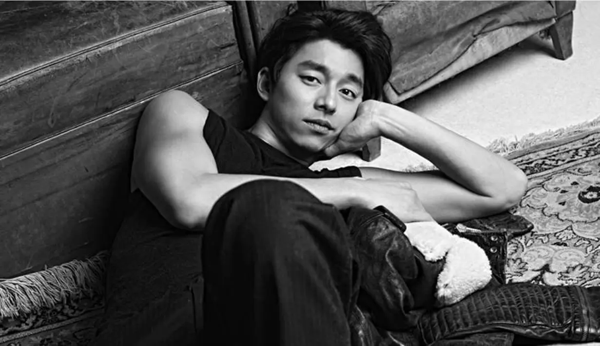 Selain itu, Gong Yoo dinobatkan sebagai Aktor Televisi Terpopuler oleh sebuah lembaga voting, Gallup Korea. (Foto: allkpop.com)