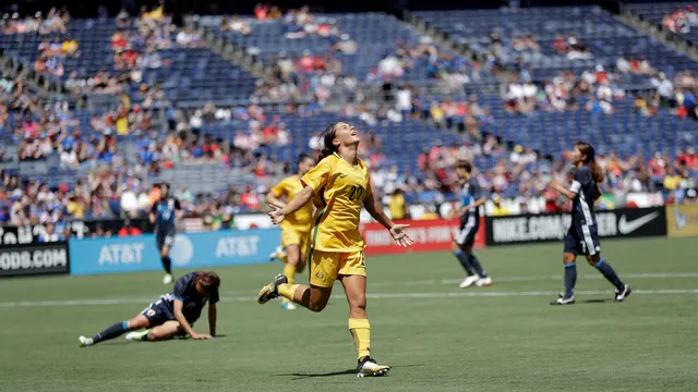 Aksi Salto Pesepakbola Wanita Timnas Australia