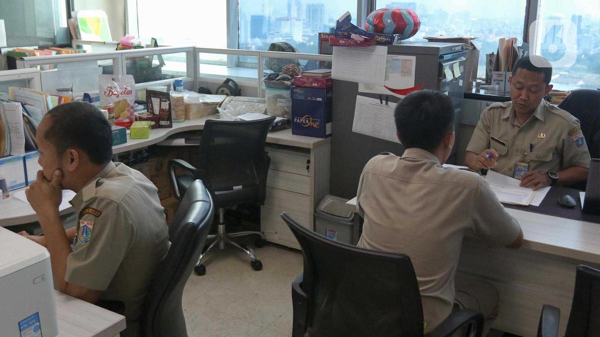 Cerita ASN di Hari Pertama WFH: Wajib Ikut Zoom, Absen Dua Kali dan Dilarang Keras WFA