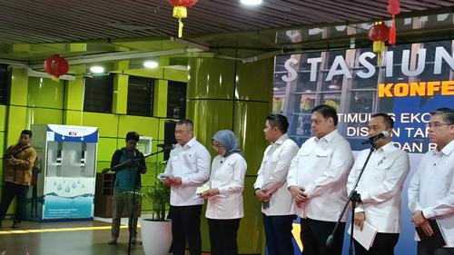 Menteri Perhubungan (Menhub) Dudy Purwagandhi di Stasiun Gambir, Selasa (10/2/2026). (Foto: Liputan6.com/Maulandy R)
