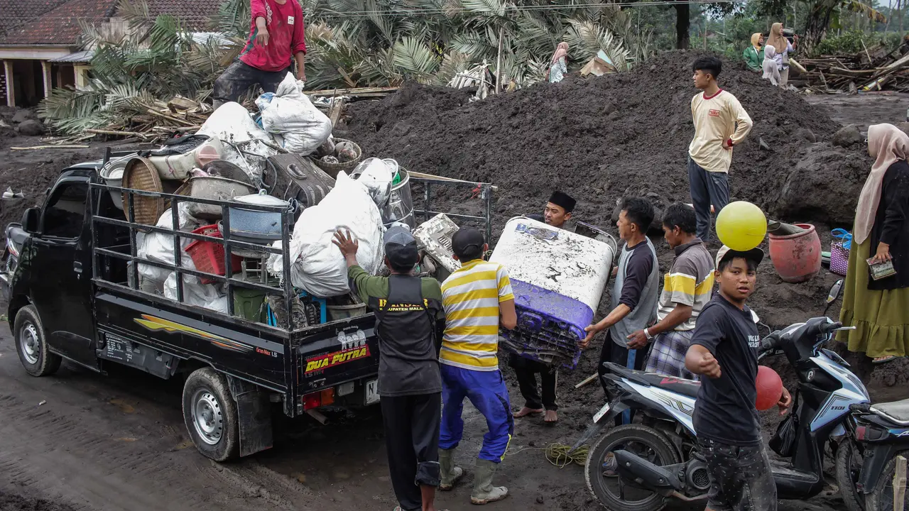 Erupsi Gunung Semeru, Ratusan Rumah dan Fasilitas Umum Rusak Parah