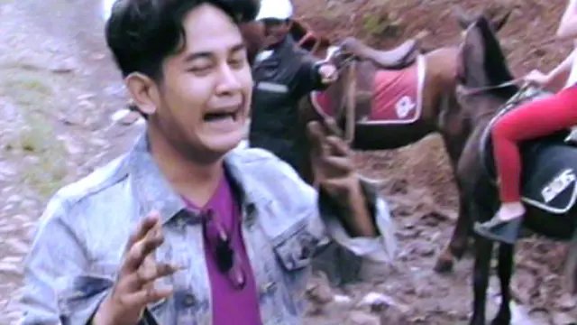 Waduh, Dwi Andhika Jatuh dari Kuda