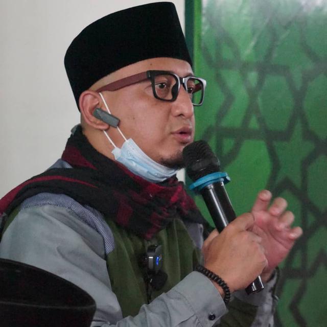 Ustaz Zacky Mirza. (Foto: Instagram @zackymirza_)