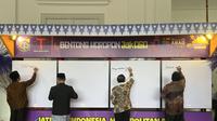 Mantan gubernur dan wakil gubernur Jakarta hadir dalam acara Bentang Harapan JAKasa di Balai Kota Jakarta, Selasa (31/12/2024). Hadir Sutiyoso, Fauzi Bowo (Foke), Basuki Tjahaja Purnama (Ahok), Anies Baswedan, Djarot Saiful Hidayat hingga Ahmad Riza Patria. (Liputan6.com/Winda Nelfira)