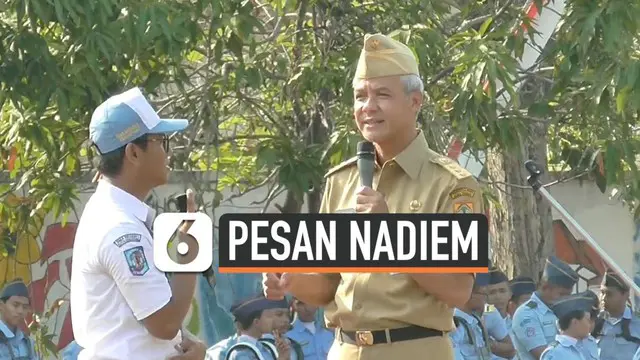 Seorang siswa SMA Negeri 1 Semarang mendapat sebuah laptop dari Gubernur Jawa Tengah Ganjar Pranowo. Saat upacara peringatan hari guru nasional, siiswa tersebut berani maju dan bersedia ikuti ajakan dalam pidato Mendikbud Nadiem Makarim.
