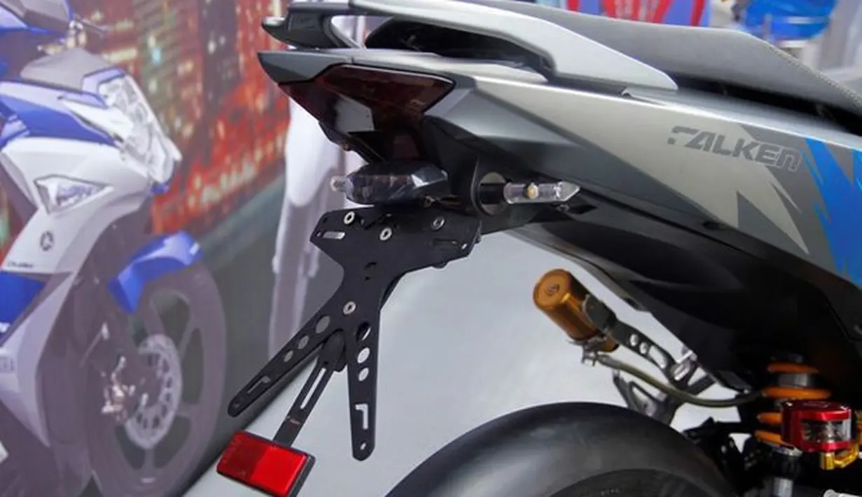 Yamaha Jupiter MX King 150 Modifikasi ala Lamborghini SV - Photo Otosia.com