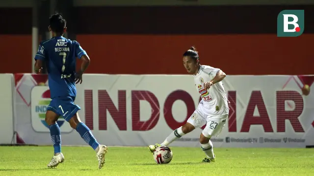 FOTO: Laga Spesial Kim Kurniawan saat Lawan Mantan Klubnya di Piala Menpora 2021