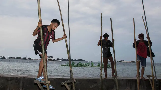 Lomba Egrang