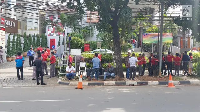 Jakarta Digoyang Gempa, Karyawan Berhamburan