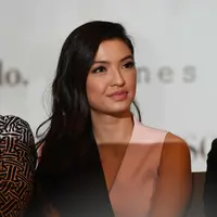 Tidak ada wanita yang jelek menurut Raline, asalkan ada keinginan untuk merawat diri dan konsisten melakukannya setiap hari. Ia juga mengatakan harus ada improvisasi dalam diri setiap wanita. (Nurwahyunan/Bintang.com)