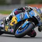 Pembalap Marc VDS, Thomas Luthi meraih hasil yang kurang bagus pada tes pramusim MotoGP 2018 di Sirkuit Sepang, Malaysia. (MOHD RASFAN / AFP)