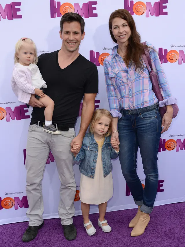 Christia Oliver Bintang Film The Baby Sitter Meninggal dalam Kecelakaan Pesawat Bersama 2 Anaknya, Insiden Kobe Bryant Terulang