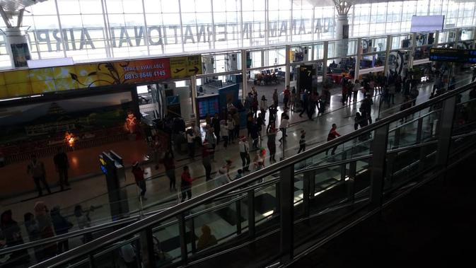 Persiapan Dilakukan Pihak Bandara Kualanamu Hadapi Natal dan Tahun Baru (FOTO: Liputan6.com/Reza Efendi)