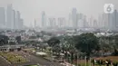 Jakarta pada Kamis (31/8/2023) menempati peringkat pertama sebagai kota paling berpolusi di dunia dalam hal kualitas udara. (Liputan6.com/Faizal Fanani)