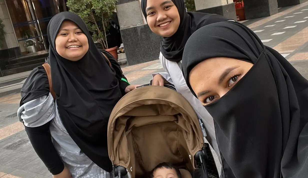 <p>Paula Verhoeven berhijab [Instagram/paula_verhoeven]</p>