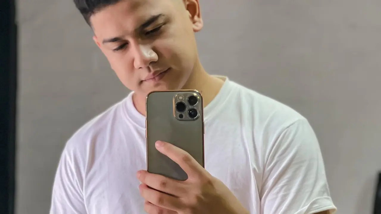 Syakir Daulay digosipkan melamar Kekeyi.