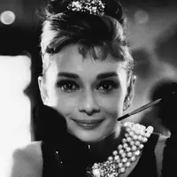 Breakfast at Tiffany's menjadi film ikonis yang dibintangi oleh Audrey Hepbrun. Kini, Anda bisa mencoba sarapan layaknya san bintang di sini