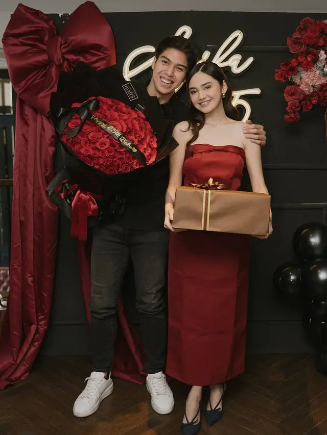 Potret Ulang Tahun Syifa Hadju ke-25. [@syifahadju]