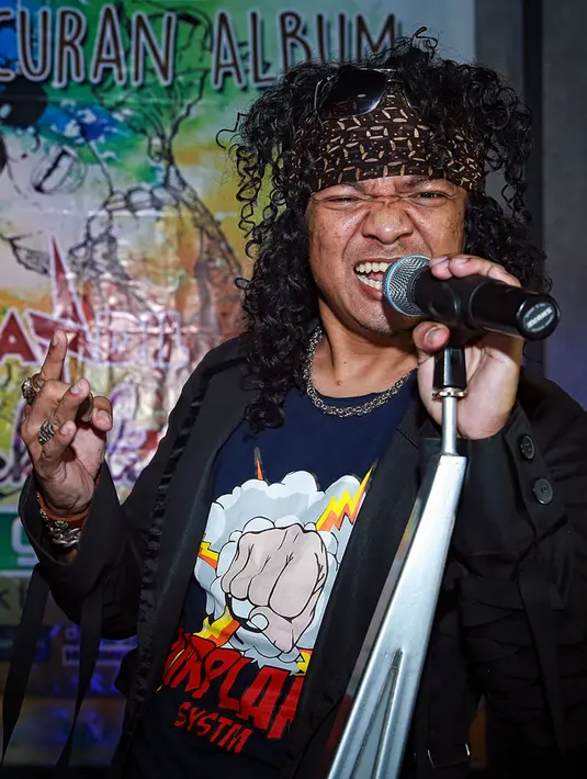 Inspirasi dari delapan lagu yang disajikan ini dari musik rock jepang era 90-an. Bahkan juga dari film animasi anak-anak. (Deki Prayoga/Bintang.com)