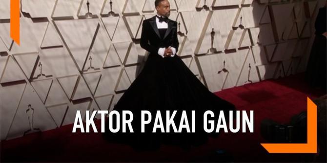 VIDEO: Gunakan Gaun, Aktor Billy Porter Jadi Sorotan di Oscar 2019