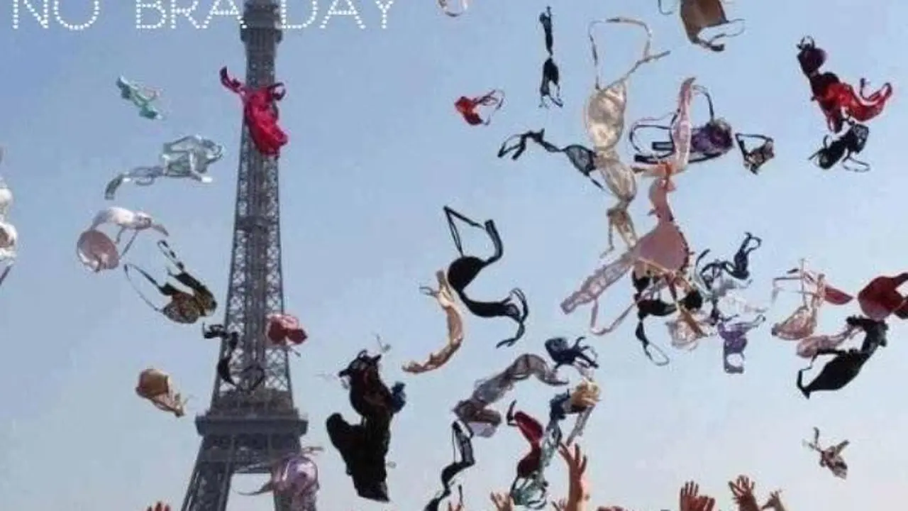 [Bintang] No Bra Day
