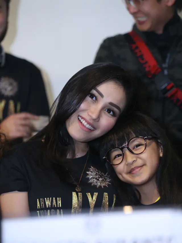 [Fimela] Ayu Ting Ting