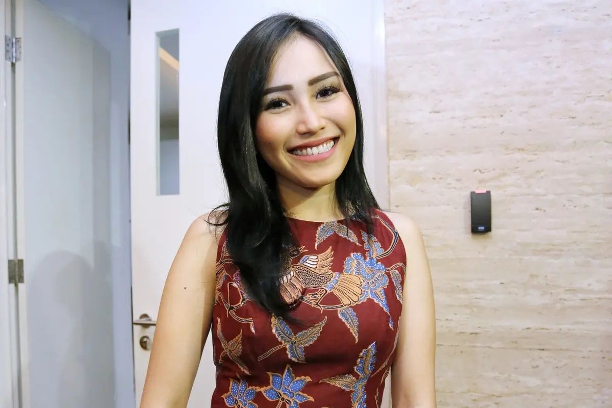 [Bintang] Ayu Ting Ting