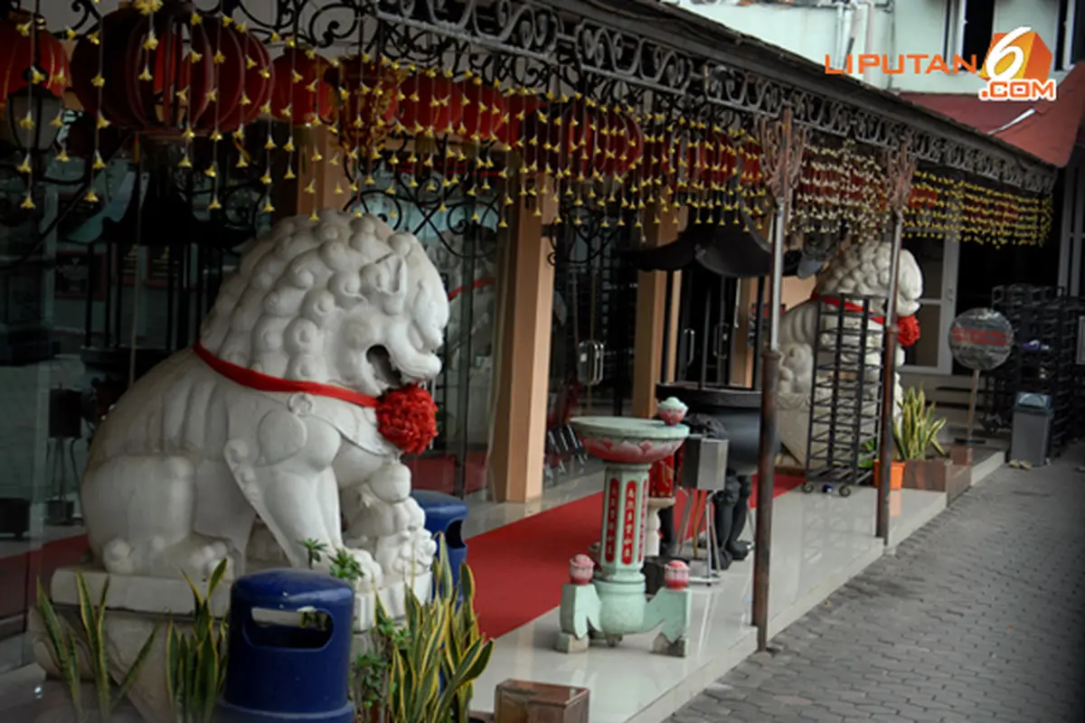 bom-vihara-ekayana-130805c.jpg