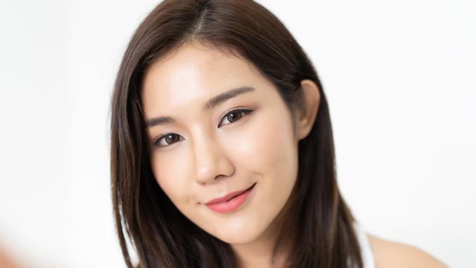 Beauty Routine Wajib untuk Miliki Wajah Semulus Cewek Korea