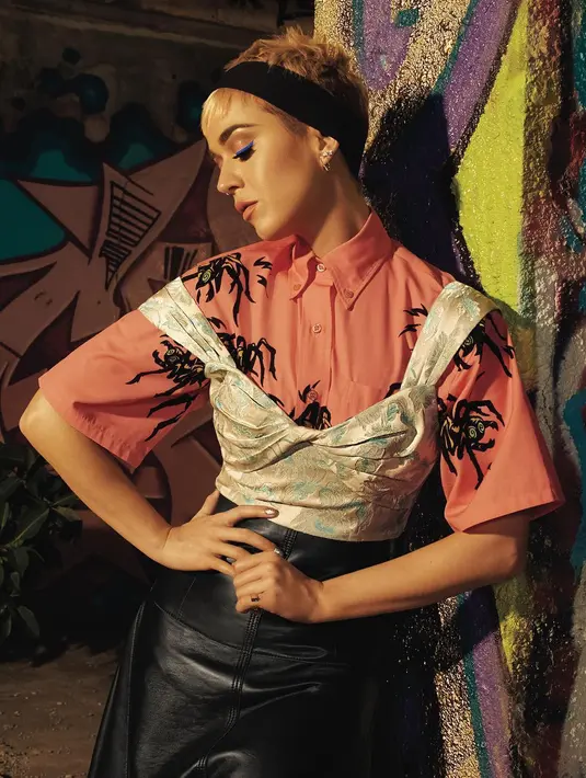 Usai pisah dengan John Mayer, Katy Perry mengaku bahwa ia sangat sering bermain Tinder. (instagram/katyperry)