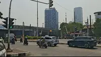 Sempat Dipenuhi Massa, Begini Kondisi Terkini Jalan Pejompongan